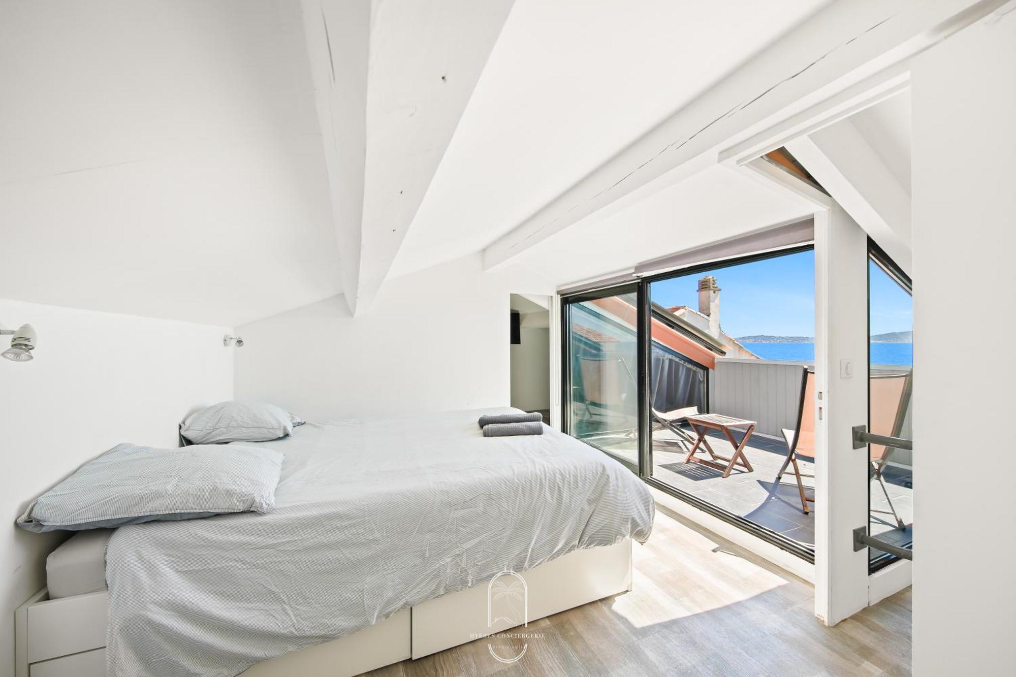 Maison Sur L'Eau-Hyeres-Almanarre-Parkings Clim Wifi By Hc מראה חיצוני תמונה