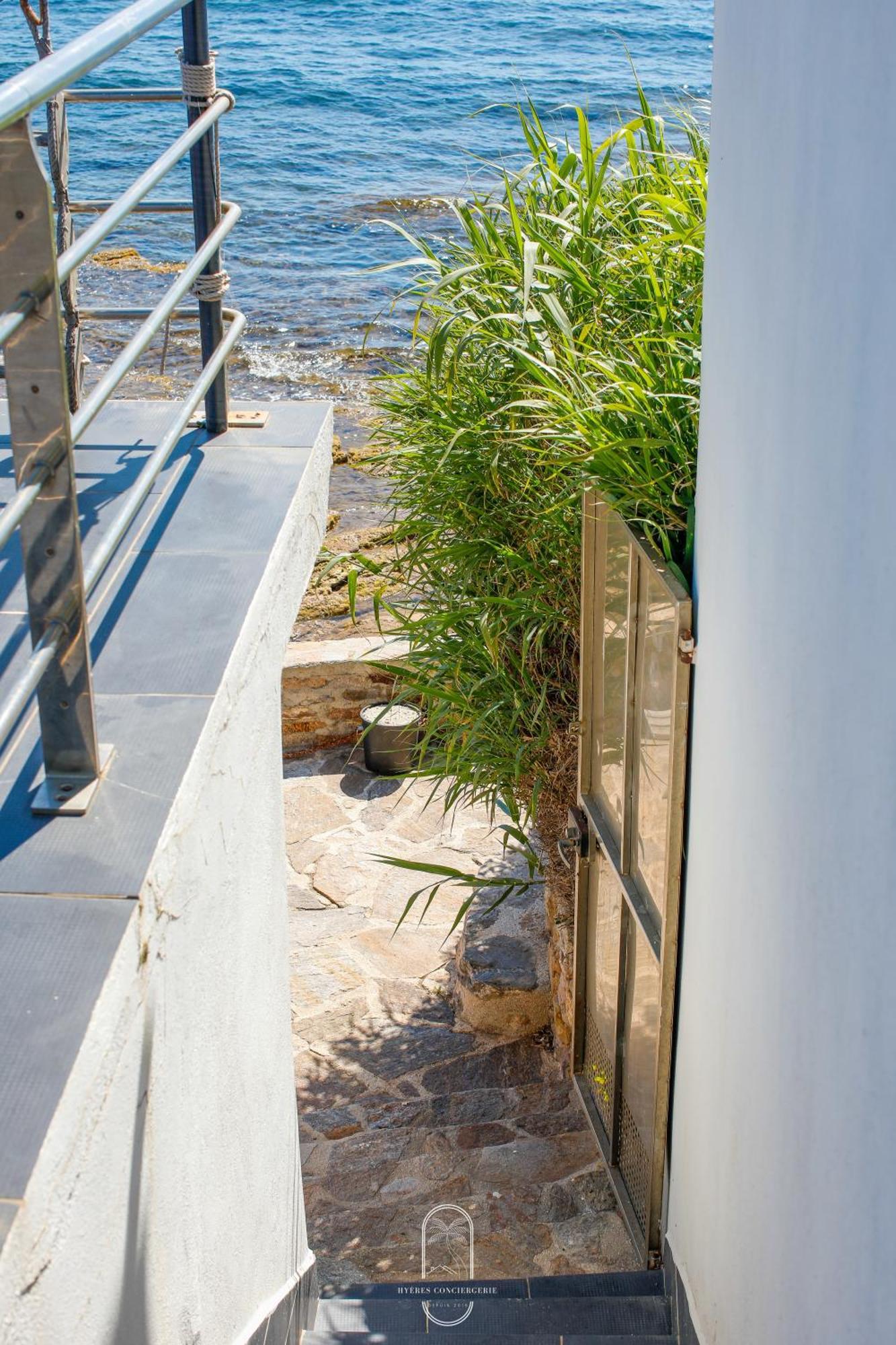 Maison Sur L'Eau-Hyeres-Almanarre-Parkings Clim Wifi By Hc מראה חיצוני תמונה