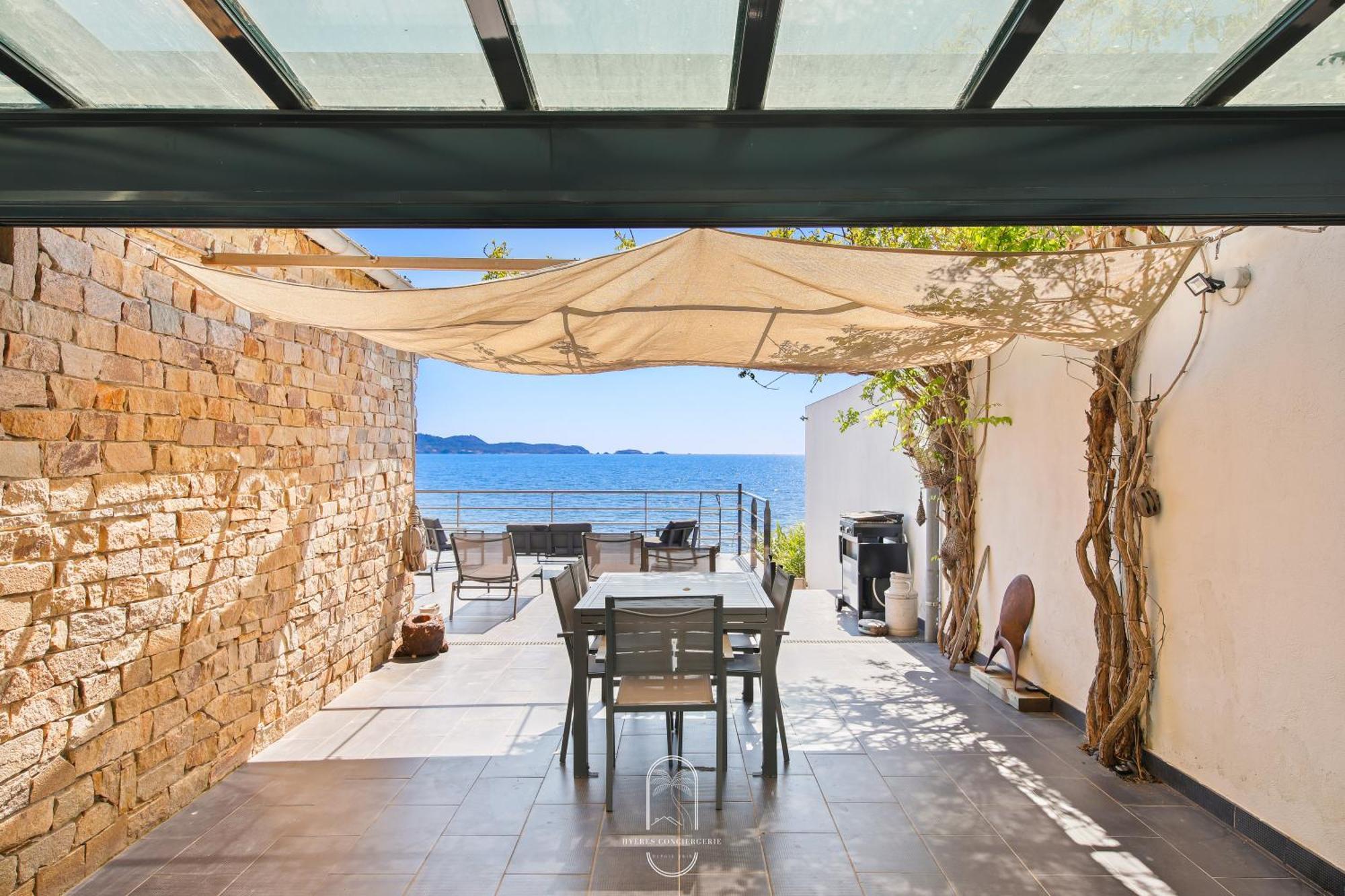 Maison Sur L'Eau-Hyeres-Almanarre-Parkings Clim Wifi By Hc מראה חיצוני תמונה