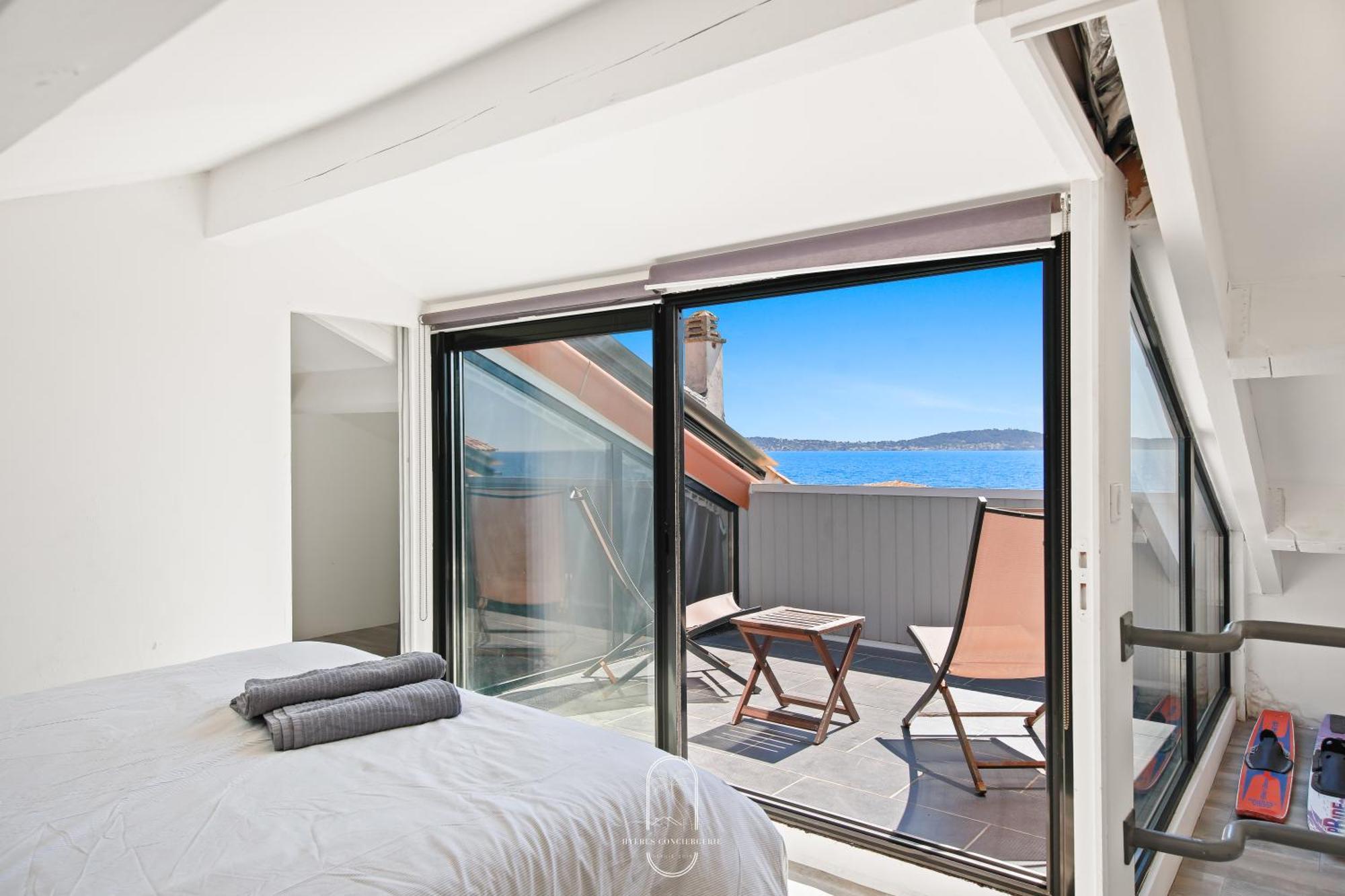 Maison Sur L'Eau-Hyeres-Almanarre-Parkings Clim Wifi By Hc מראה חיצוני תמונה