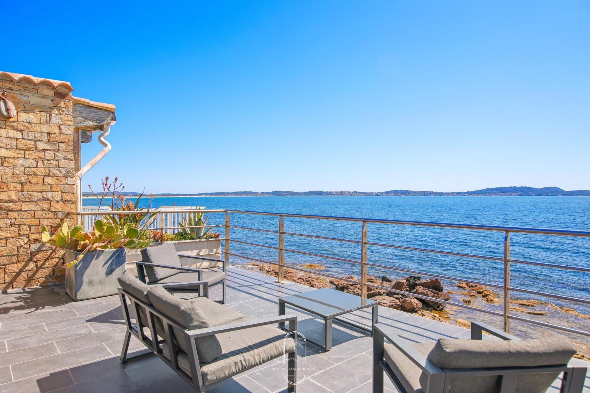 Maison Sur L'Eau-Hyeres-Almanarre-Parkings Clim Wifi By Hc מראה חיצוני תמונה