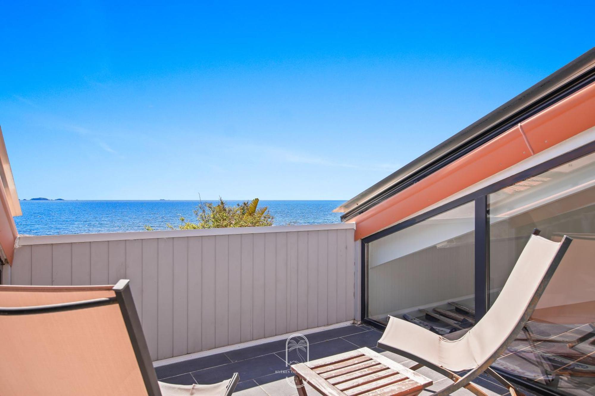 Maison Sur L'Eau-Hyeres-Almanarre-Parkings Clim Wifi By Hc מראה חיצוני תמונה