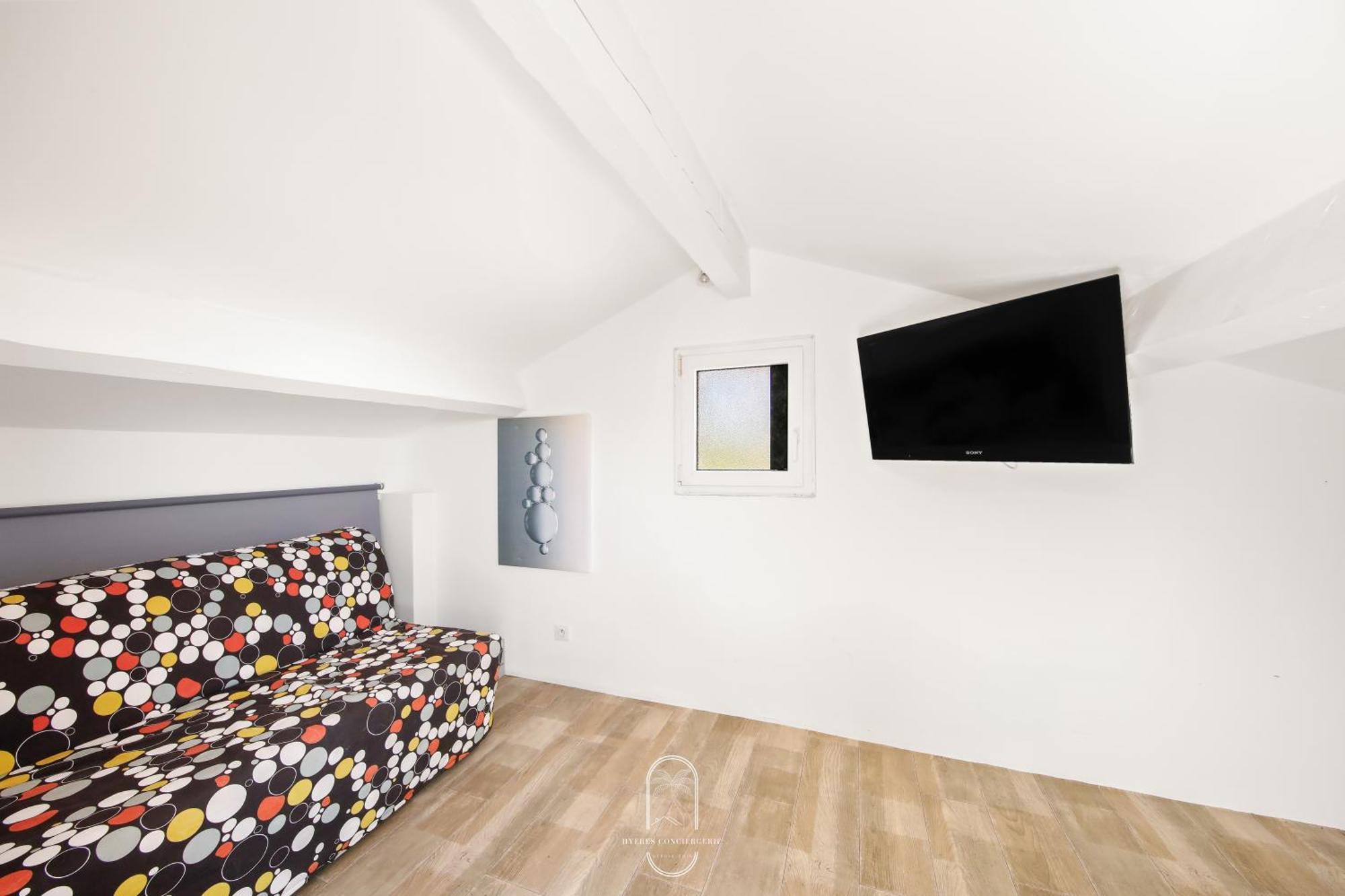 Maison Sur L'Eau-Hyeres-Almanarre-Parkings Clim Wifi By Hc מראה חיצוני תמונה